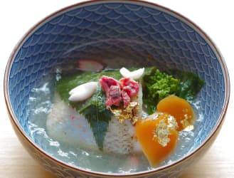 のどぐろの桜蒸し
