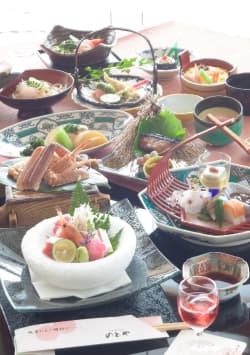 豪華な食事